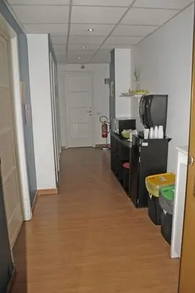 Tek Büyük veya İki Ayrı Yataklı Oda, Ortak Banyo