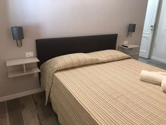 Business Tek Büyük Yataklı Oda, Avlu Manzaralı (Palaiòs)