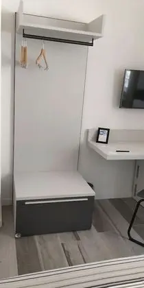 Economy Tek Büyük Yataklı Oda, Avlu Manzaralı (Nèos)