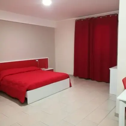 Üç Kişilik Oda