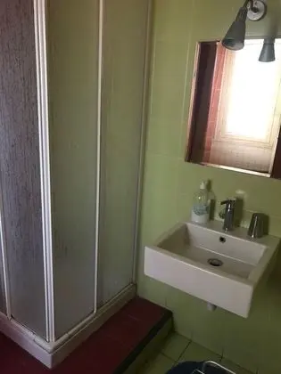 Tek Büyük veya İki Ayrı Yataklı Oda, Özel Banyo (External)