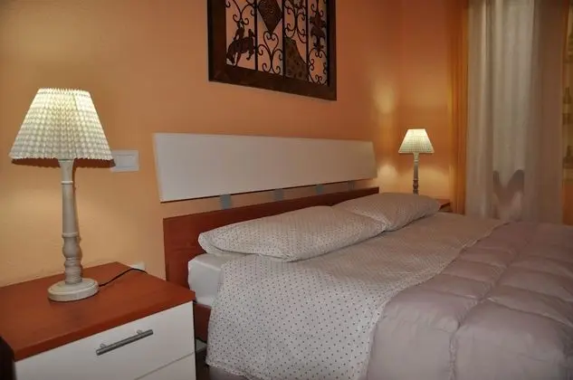 Traditional Tek Büyük veya İki Ayrı Yataklı Oda