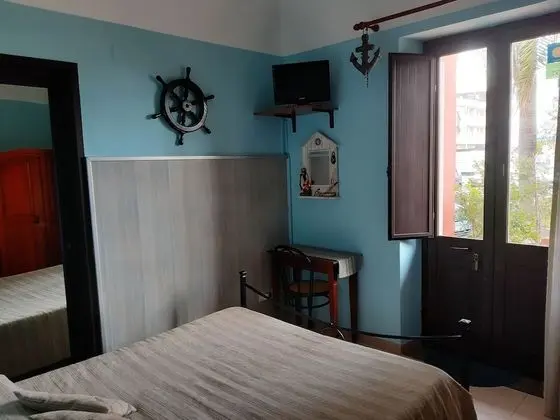 Tek Büyük Yataklı Oda