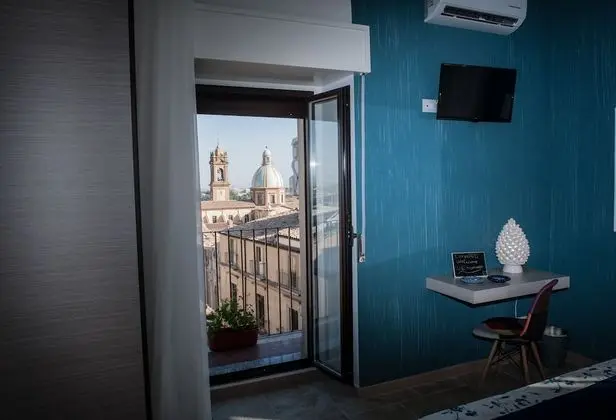 Luxury Tek Büyük Yataklı Oda