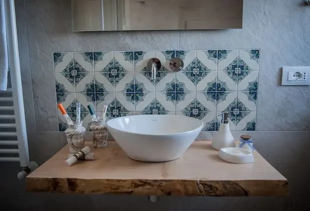 Luxury Tek Büyük Yataklı Oda