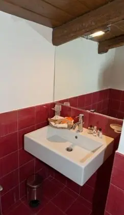 Tek Büyük Yataklı Oda, Banyolu/Duşlu