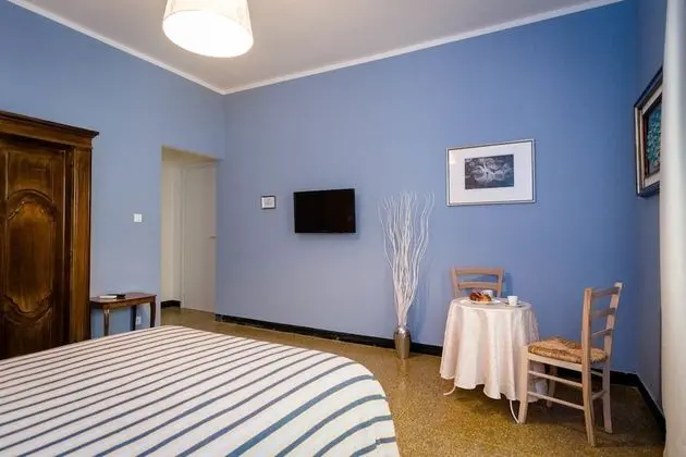 Comfort Tek Büyük Yataklı Oda, Banyolu/Duşlu (MAREA)