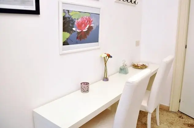 Üç Kişilik Oda
