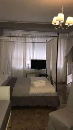 Üç Kişilik Oda