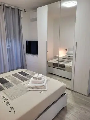 Tek Büyük Yataklı Oda, Ortak Banyo (B3)