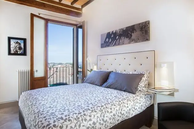 Tek Büyük Yataklı Oda, Balkon