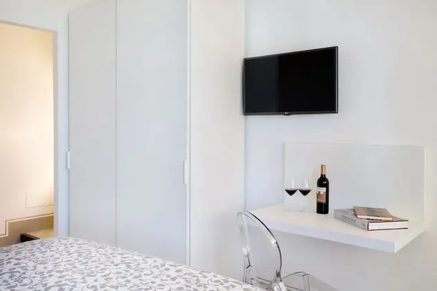 Tek Büyük Yataklı Oda, Balkon