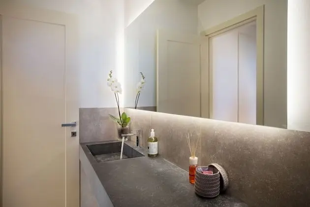Tek Büyük Yataklı Oda, Balkon