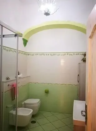 Tek Büyük Yataklı Oda, Balkon