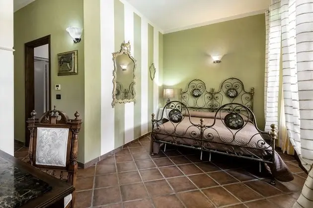 Tek Büyük Yataklı Oda, 1 Büyük (Queen) Boy Yatak