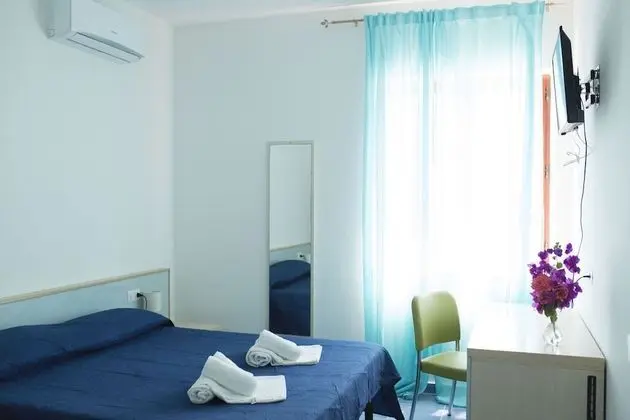 Economy Tek Büyük Yataklı Oda