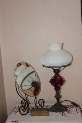 Tek Büyük Yataklı Oda, Ortak Banyo