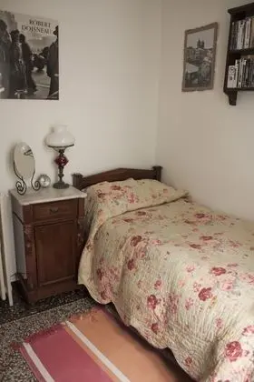 Tek Kişilik Oda, Ortak Banyo