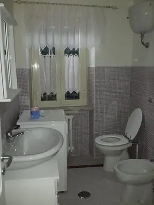 Deluxe Tek Büyük Yataklı Oda (External Private Bathroom)