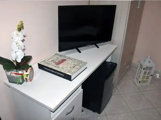 Classic Tek Büyük veya İki Ayrı Yataklı Oda, Sigara İçilmez, Avlu Manzaralı