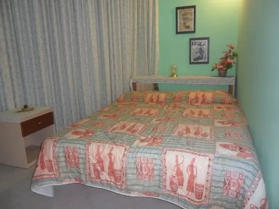 Honeymoon Oda, Ortak Banyo