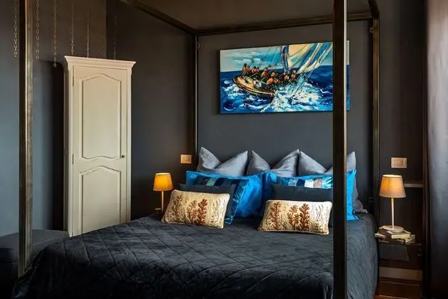 Tek Büyük Yataklı Oda, Sigara İçilmez, Deniz Manzaralı