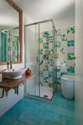 Tek Büyük Yataklı Oda, Sigara İçilmez, Kısmi Deniz Manzaralı