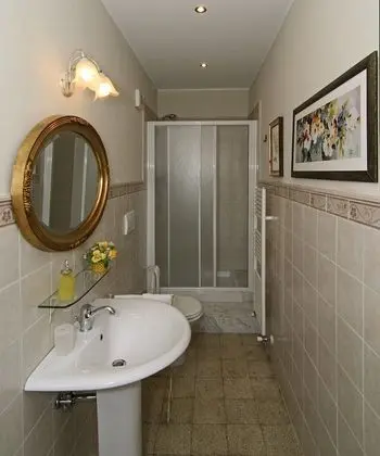 Standard Tek Büyük veya İki Ayrı Yataklı Oda, Özel Banyo, Avlu