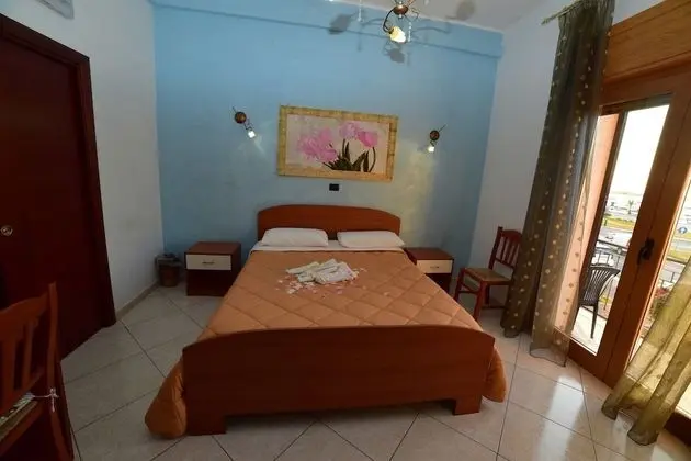 Tek Büyük Yataklı Oda, Balkon, Deniz Manzaralı