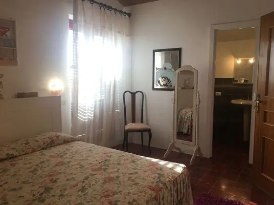 Oda, 1 Büyük (Queen) Boy Yatak (Rosa)