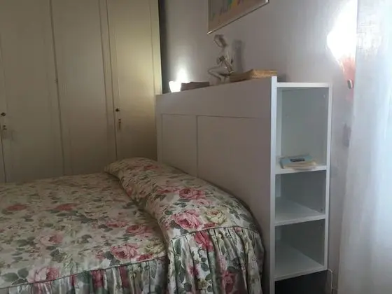 Oda, 1 Büyük (Queen) Boy Yatak (Rosa)