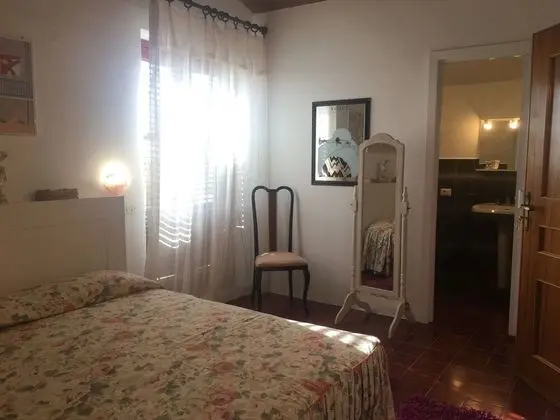 Oda, 1 Büyük (Queen) Boy Yatak (Rosa)