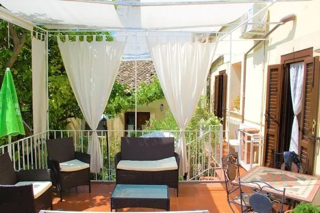 Romantic Süit, Birden Çok Yatak, Bahçe Manzaralı