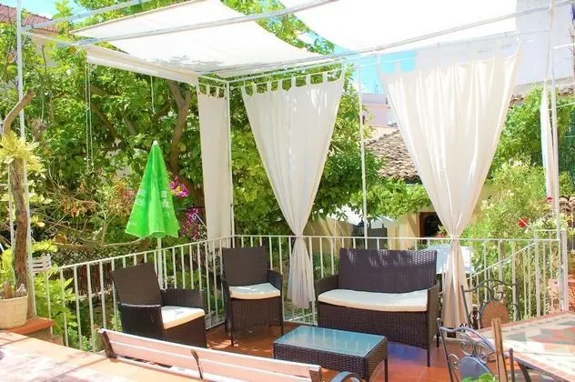 Romantic Süit, Birden Çok Yatak, Bahçe Manzaralı