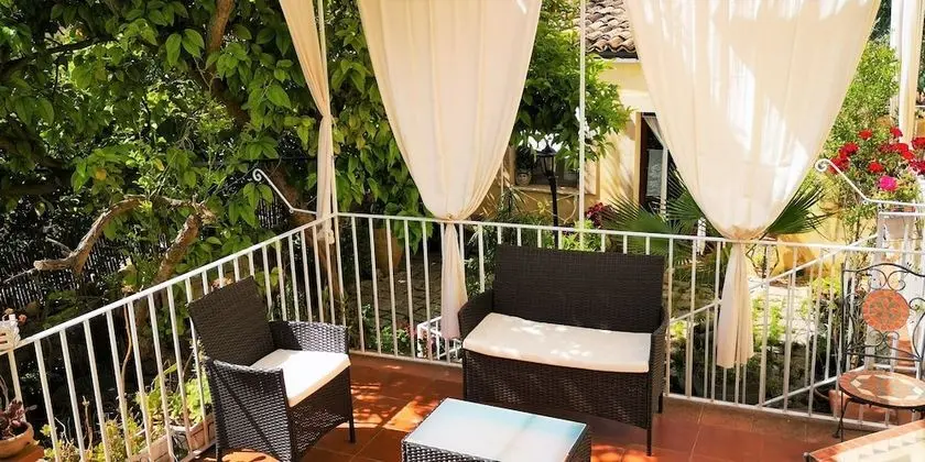 Romantic Süit, Birden Çok Yatak, Bahçe Manzaralı