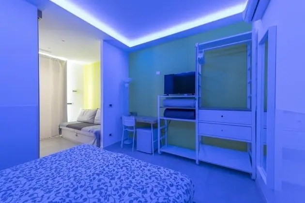 Deluxe Tek Büyük Yataklı Oda, Veranda, Bahçe Manzaralı