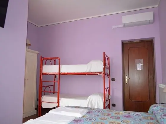 Dört Kişilik Oda (Eugenia)
