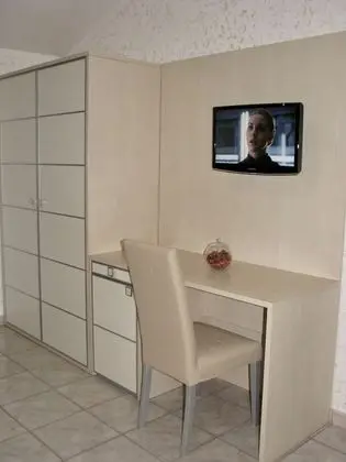 Tek Büyük Yataklı Oda, Balkon