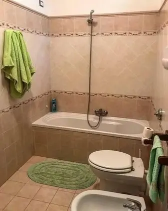 Üç Kişilik Oda