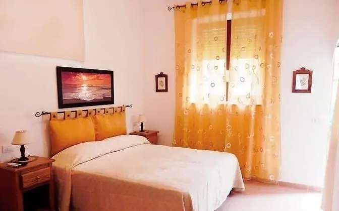 Tek Büyük veya İki Ayrı Yataklı Oda, Bahçe Manzaralı