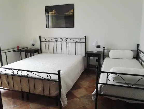 Family Üç Kişilik Oda, Bahçe Manzaralı