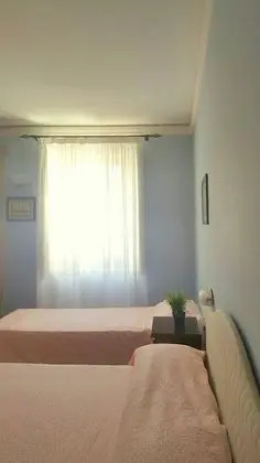 Üç Kişilik Oda