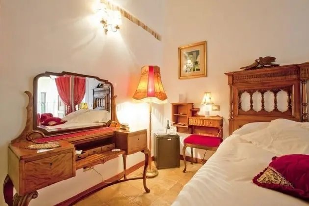 Tek Büyük Yataklı Oda