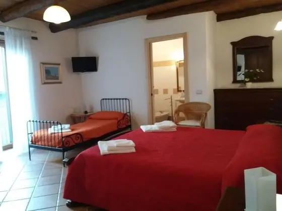 Tek Büyük Yataklı Oda (2 adults + 1 child)