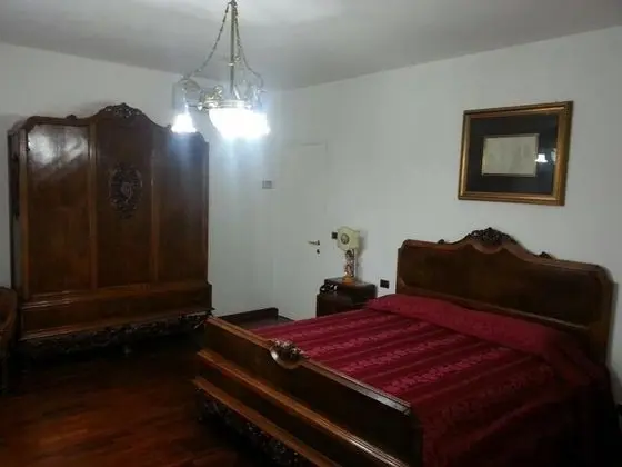 Tek Büyük Yataklı Oda