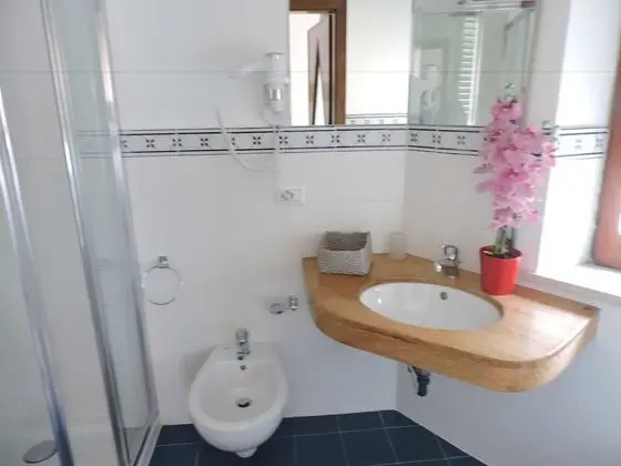 Üç Kişilik Oda, Balkon