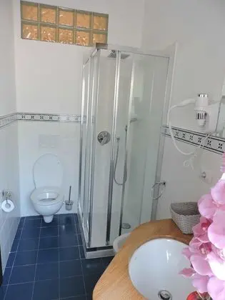 Üç Kişilik Oda, Balkon
