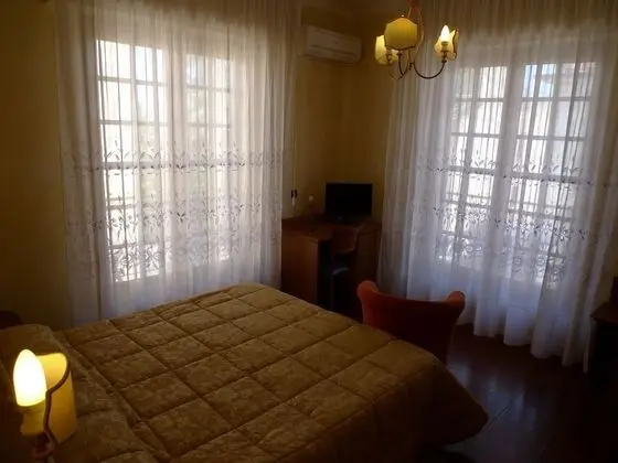 Tek Büyük veya İki Ayrı Yataklı Oda