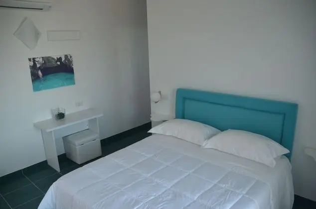 Tek Büyük Yataklı Oda, Balkon, Deniz Manzaralı