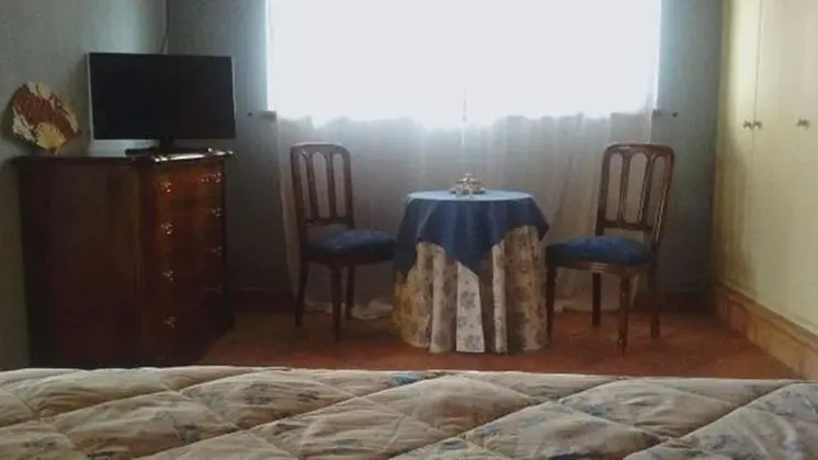 Tek Büyük Yataklı Oda, Banyolu/Duşlu, Bahçe Manzaralı